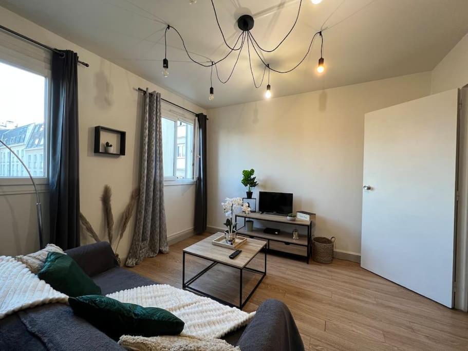 Place Du Marche - Centre Fontainebleau ! Экстерьер фото